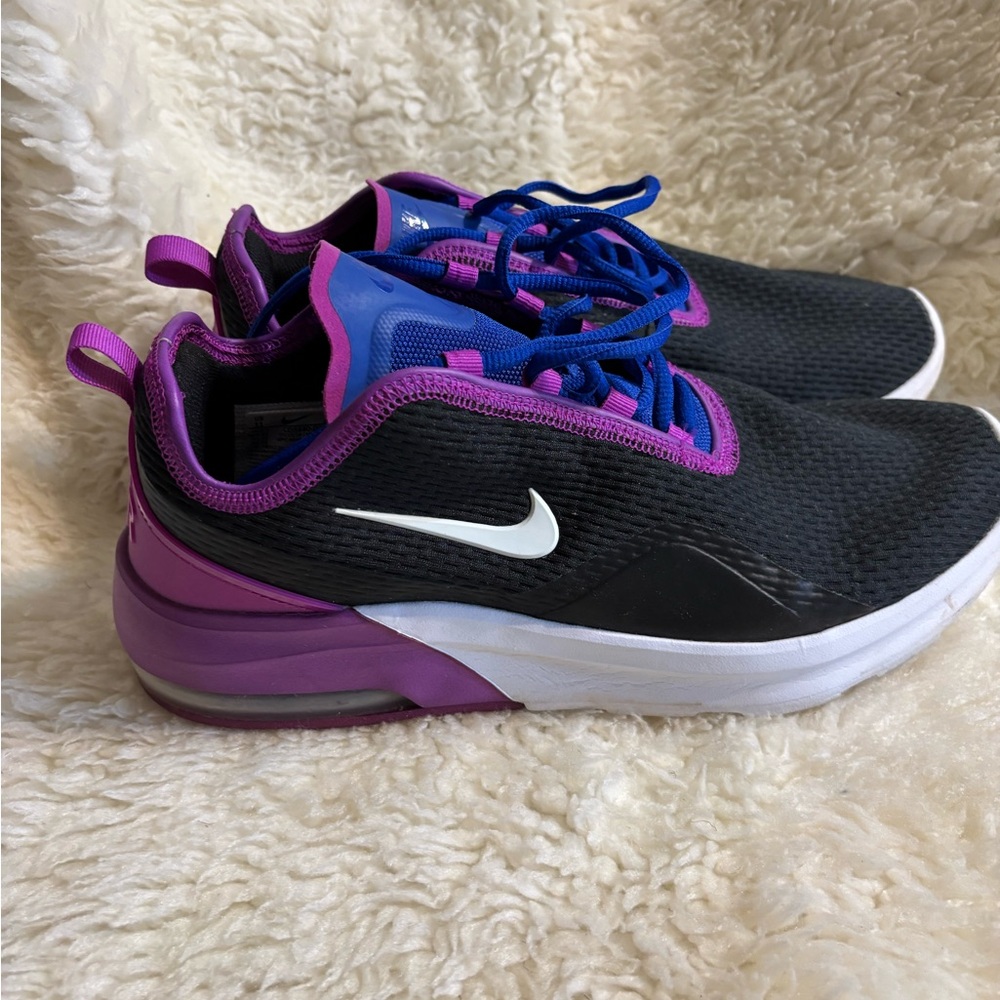 Nike Black and Purple Athletic Shoes with Sporty Design